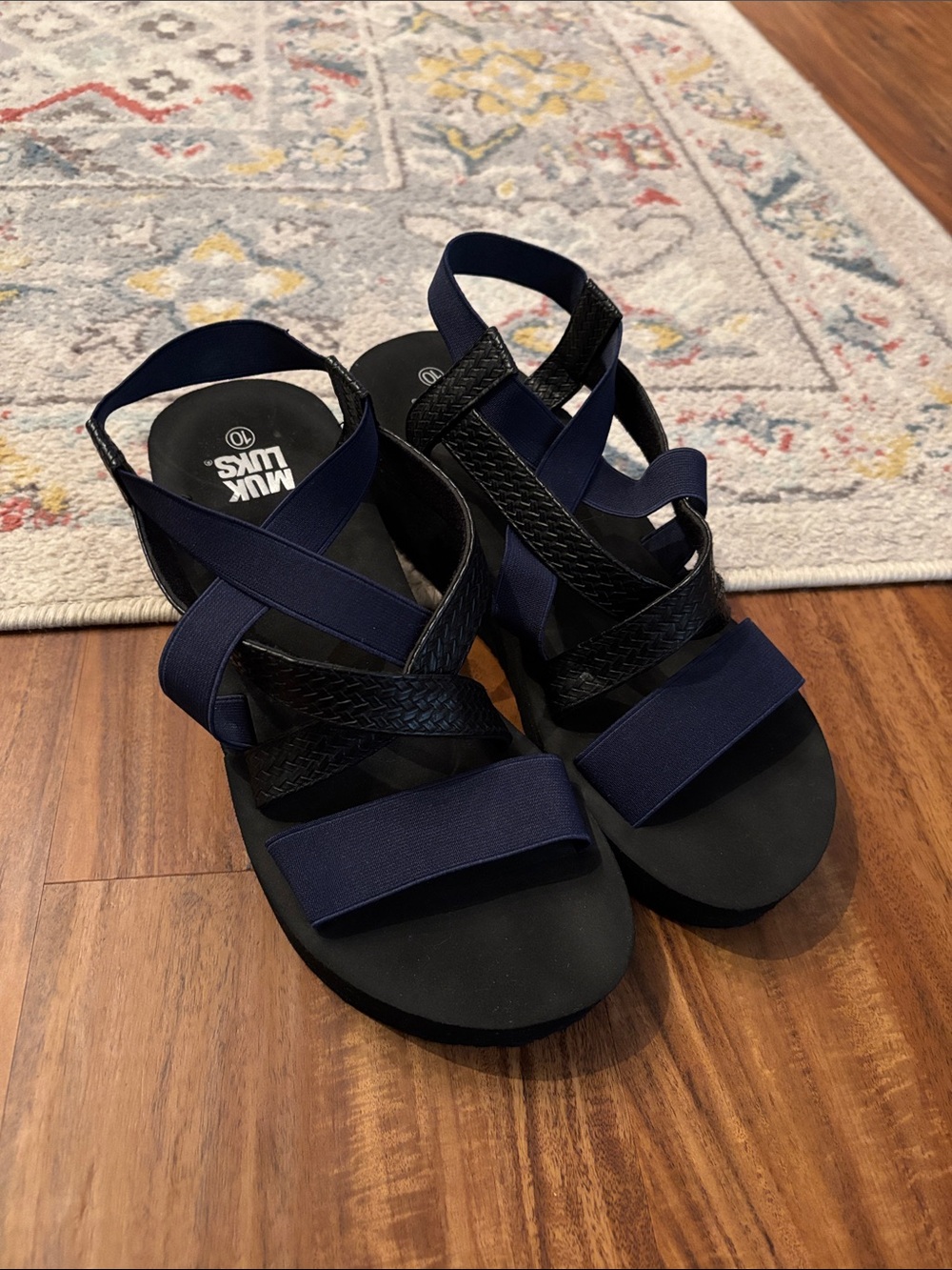 Muk Luks Navy and Black Sabine Wedge Cross-Strap Sandals size 10